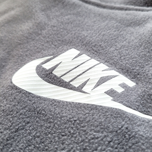 🏈NWT🏈 NIKE BOYS PULLOVER HOODIE - Picture 7 of 8